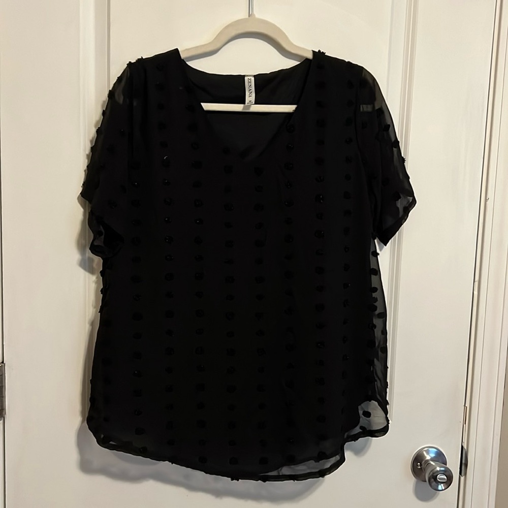 Black textured shirt